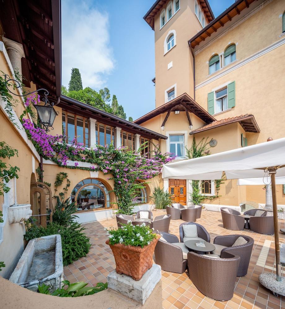Hotel Villa Del Sogno - Exterior detail
