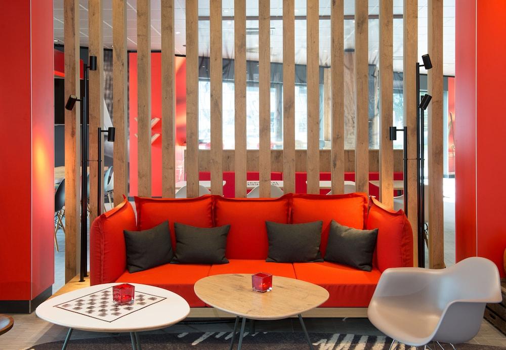 ibis Muenchen Airport Sued - Lobby Sitting Area