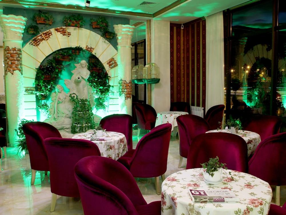 Cron Palace Tbilisi Hotel - Lobby Lounge