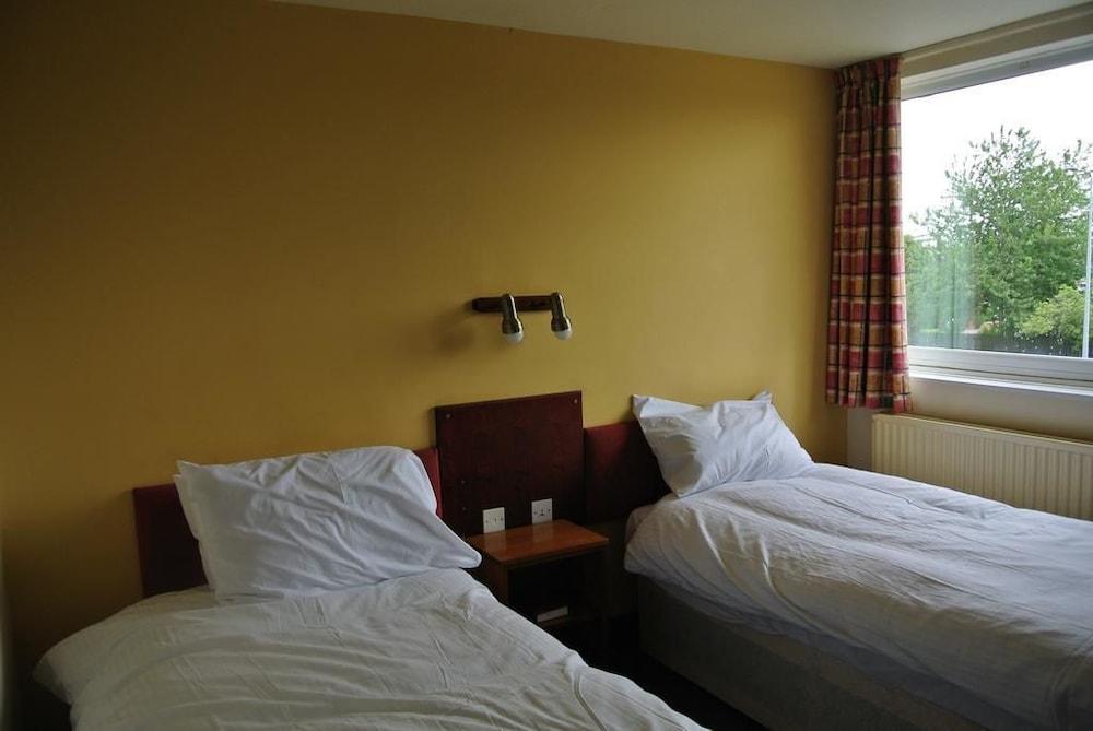 Pelham Hotel - Room