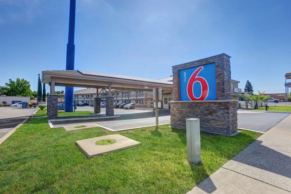 Motel 6 Anderson, CA - Redding Airport - Featured Image