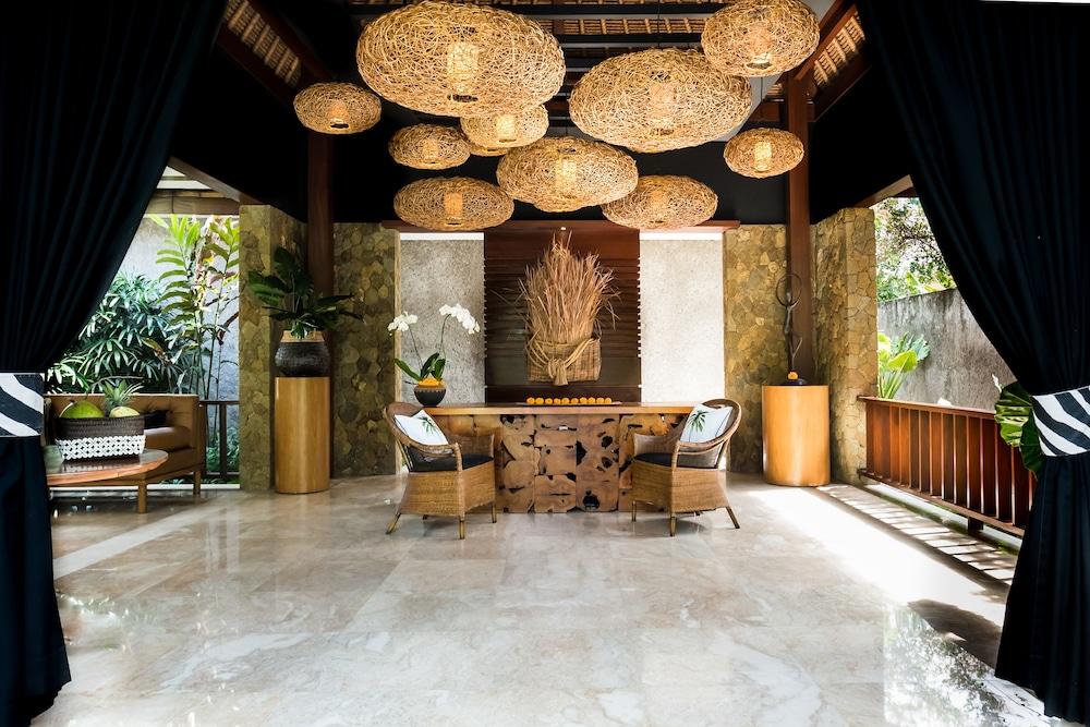 The One Boutique Villa - Lobby Sitting Area