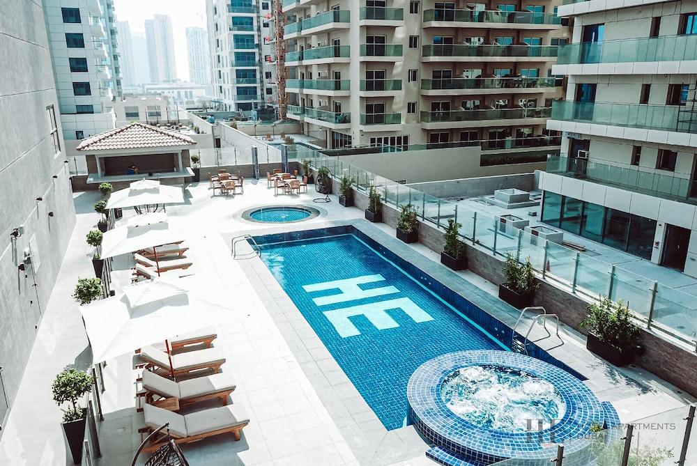 HE Hotel Apartments - Pool