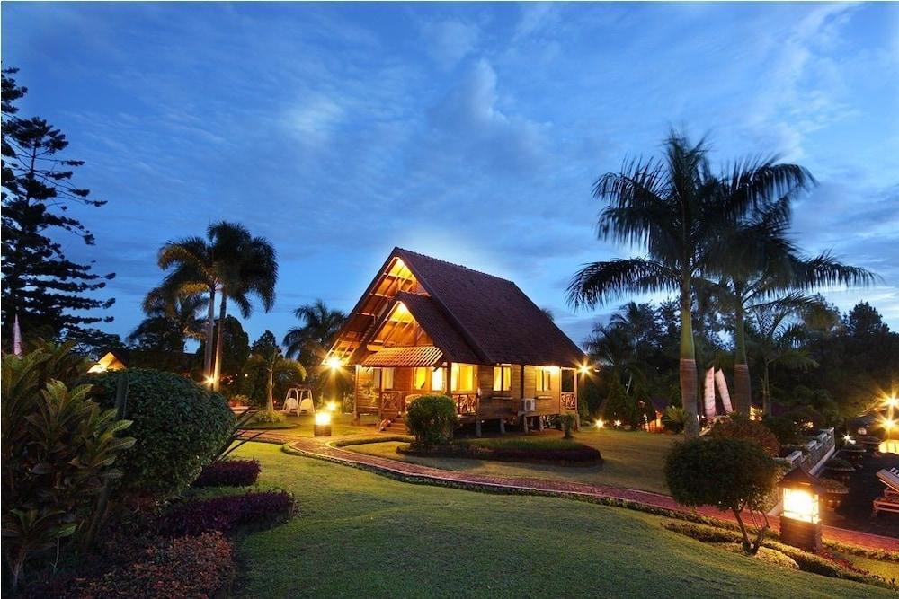 Citra Cikopo Hotel - Featured Image