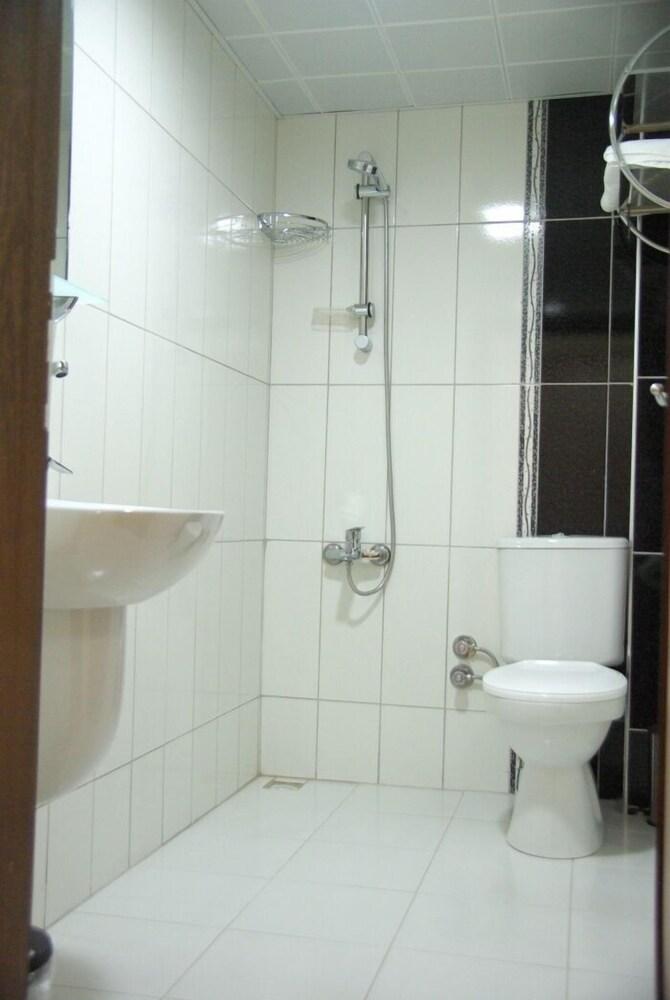 Otel Akkoc - Bathroom
