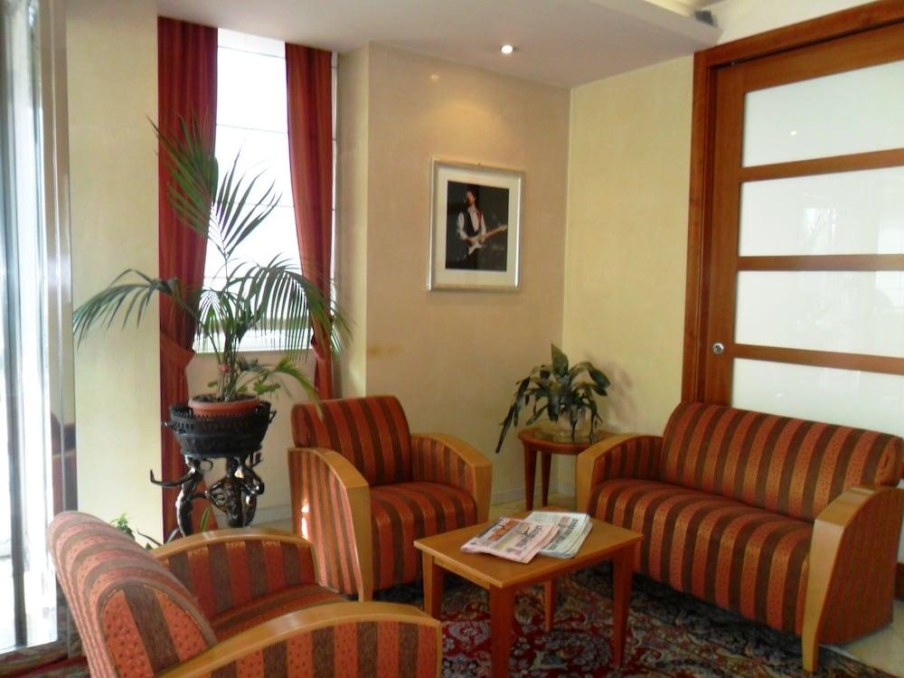 Hotel Riviera - Interior