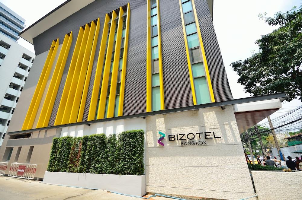 Bizotel Premier Hotel & Residence - Featured Image