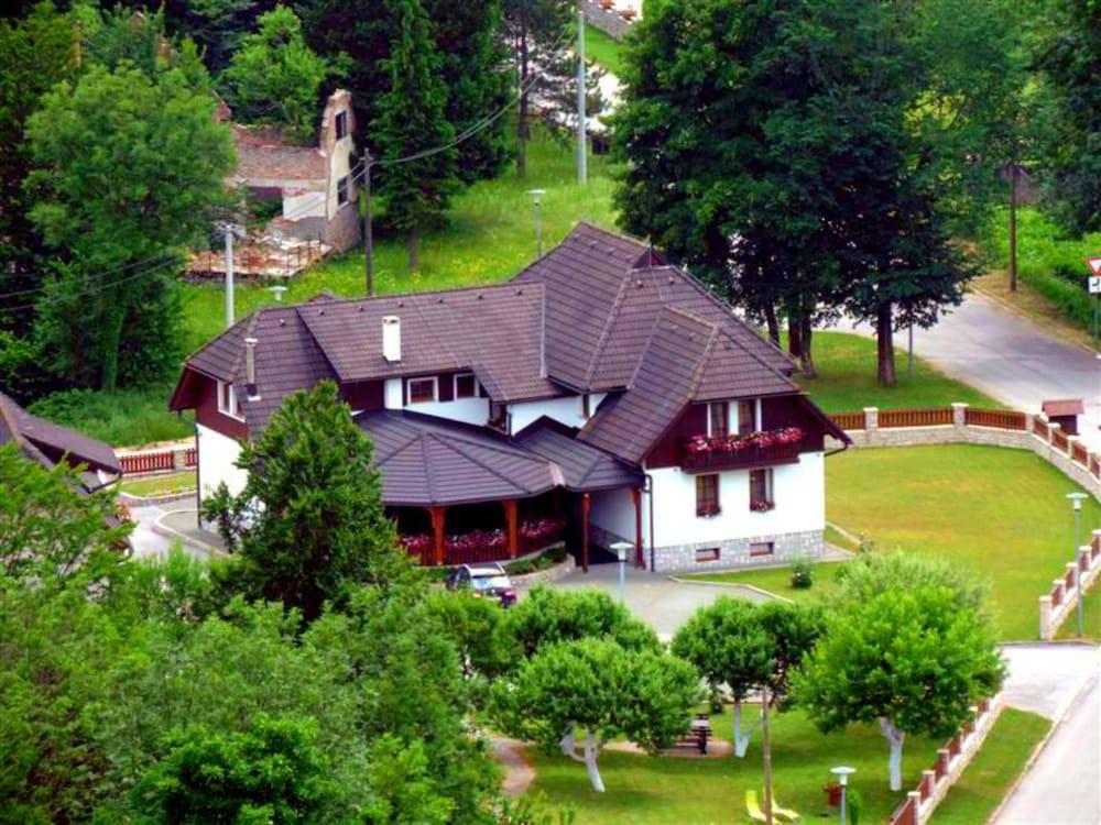 Villa Knezevic - Aerial View