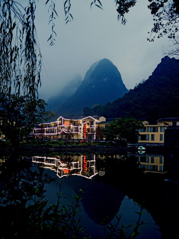 FangLian Lake Holiday Resort - Featured Image