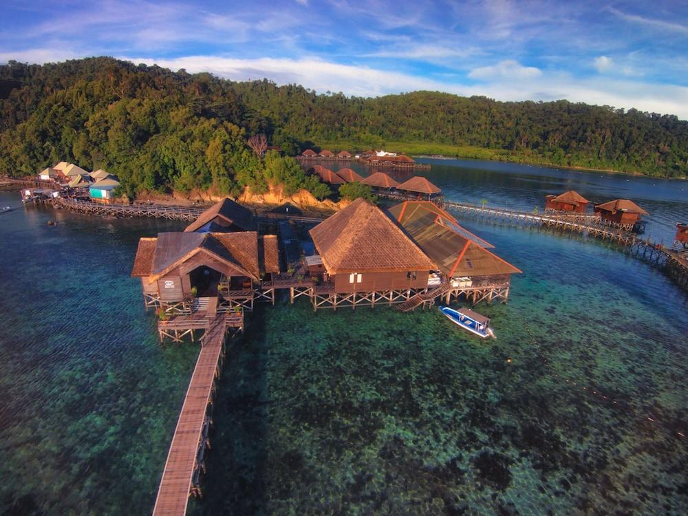 Gayana Marine Resort - Aerial View