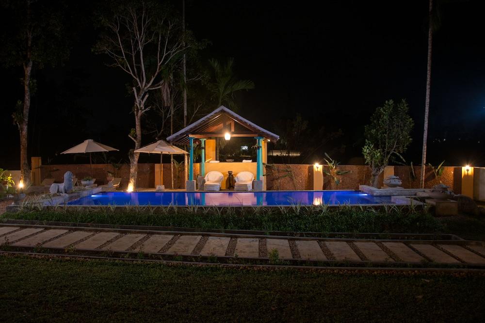 فيلا كوبورا - Outdoor Pool