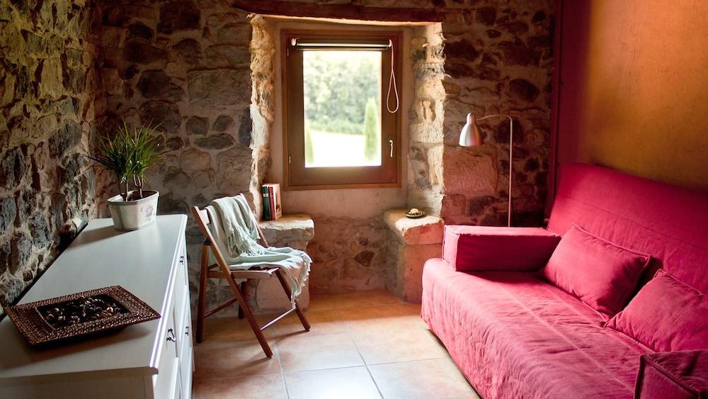 Aiguabella - Living Room