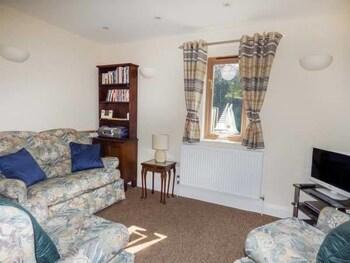 Meadowsweet Cottage - Living Area