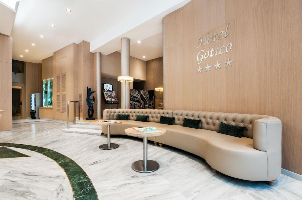 Hotel Gotico - Lobby Sitting Area