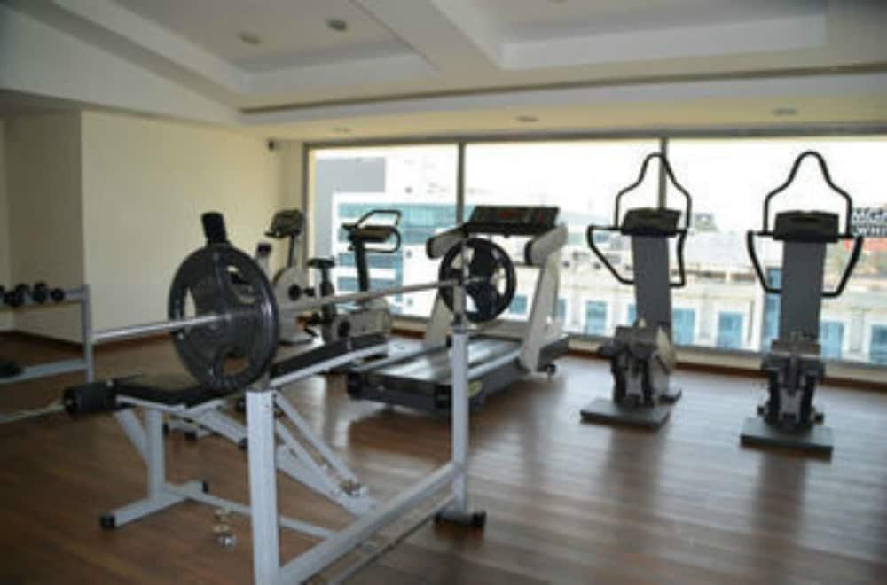 Lemon Tree Hotel Gachibowli Hyderabad - Gym