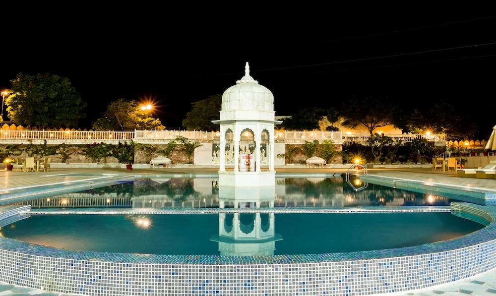 Pratap Mahal, Ajmer - IHCL SeleQtions - Outdoor Pool