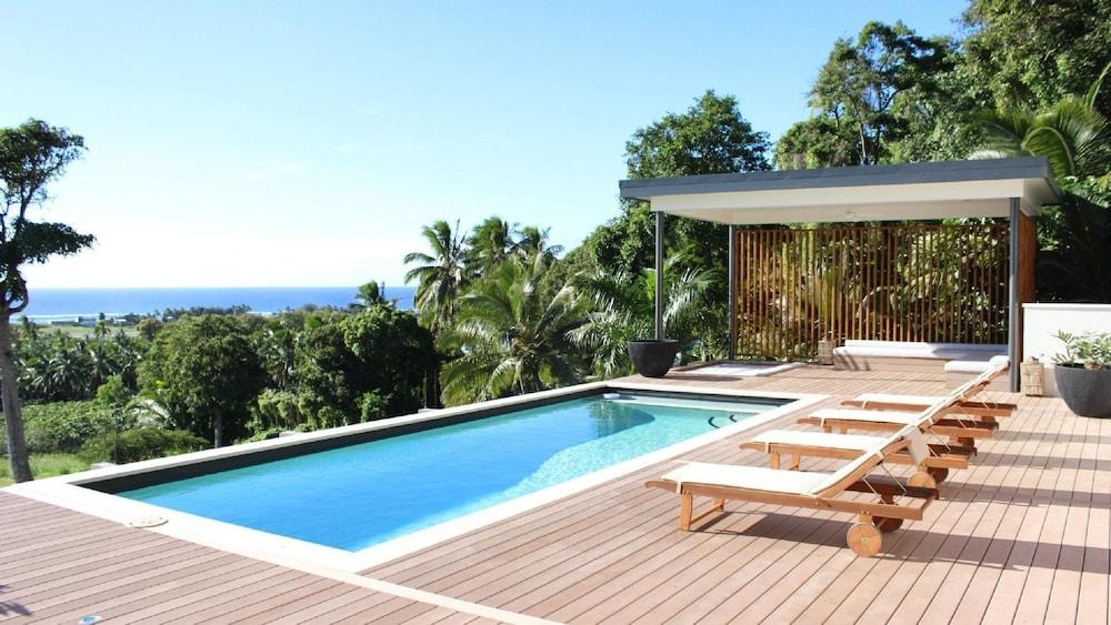 Nikao Luxury Villa - Featured Image