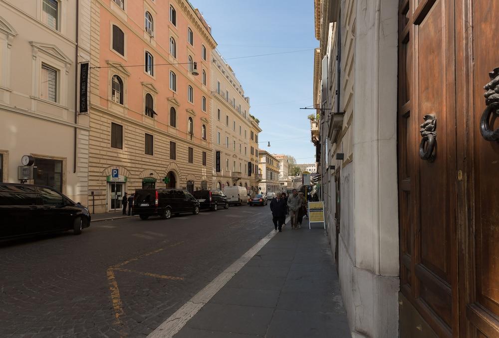 Quality in Rome - Exterior