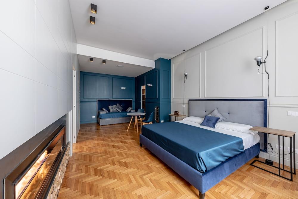 Blue Inn Luxury Suites - Featured Image