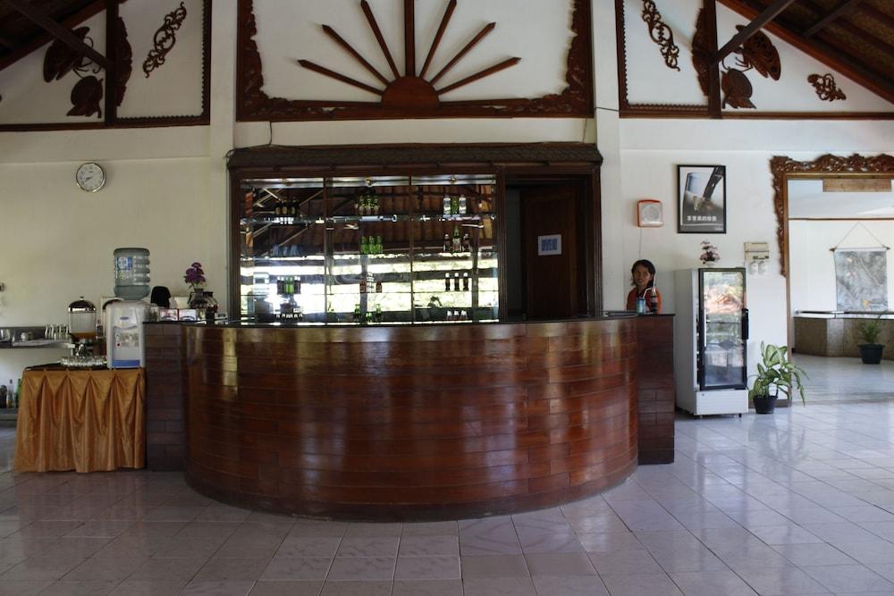 Surya Pesona Beach Hotel - Reception