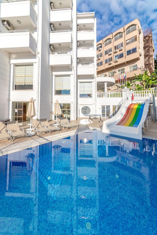 Ideal Piccolo Hotel - All Inclusive - Adults Only - Waterslide