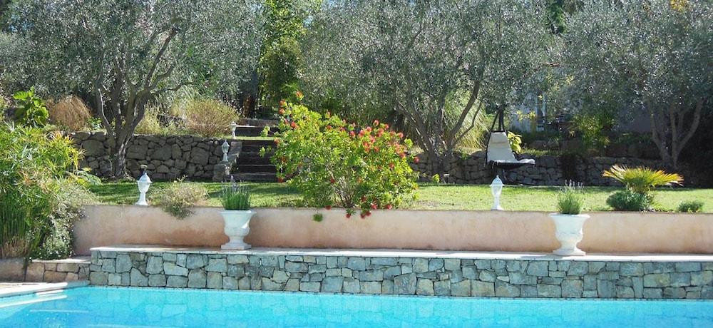 Gite et chambres d'hôtes Villa Cardabella - Outdoor Pool