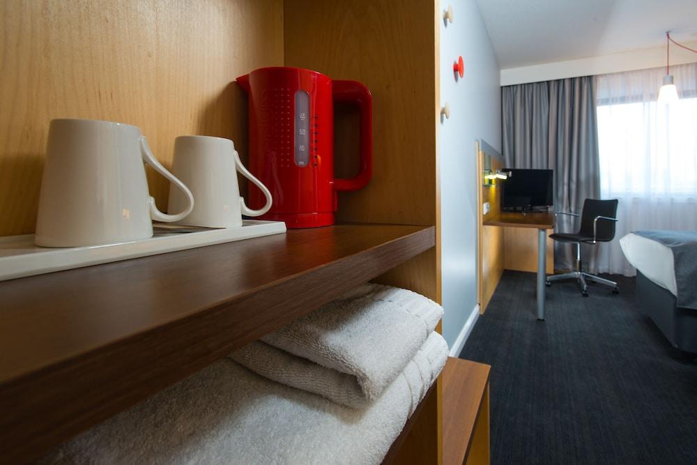 Holiday Inn Express Exeter East, an IHG Hotel - Room