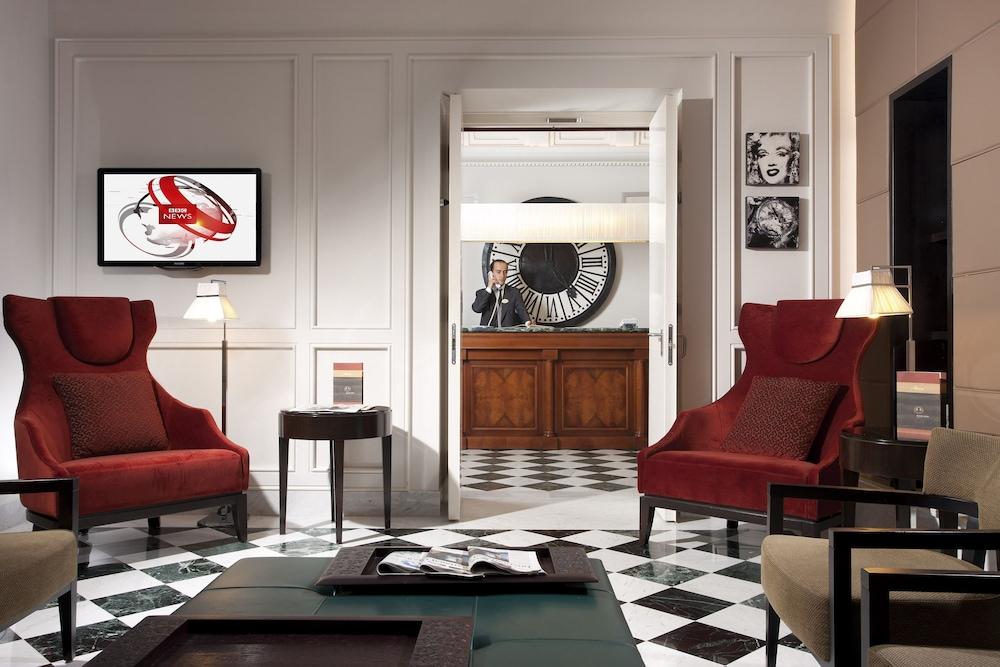 Mascagni Luxury Rooms & Suites - Lobby Sitting Area