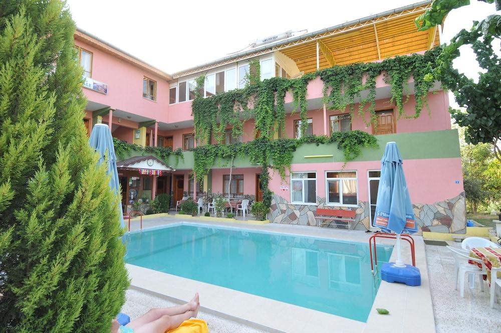 Hotel Pamukkale - Featured Image