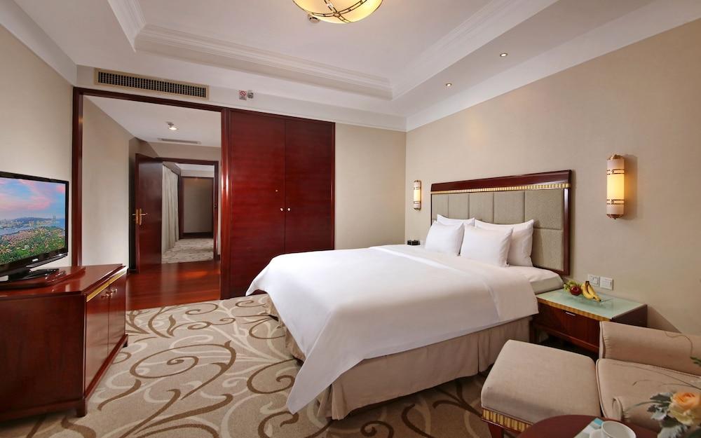 City Hotel Xiamen - Room