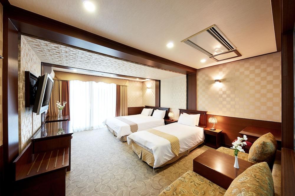 Dongbusan Oncheon Hotel - Room