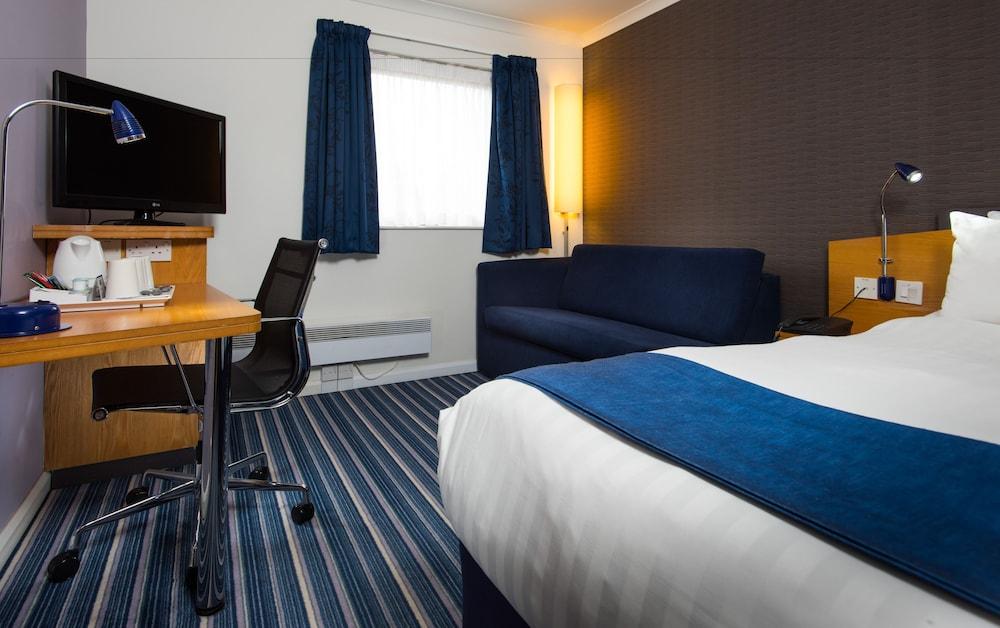 Holiday Inn Express Inverness, an IHG Hotel - Room