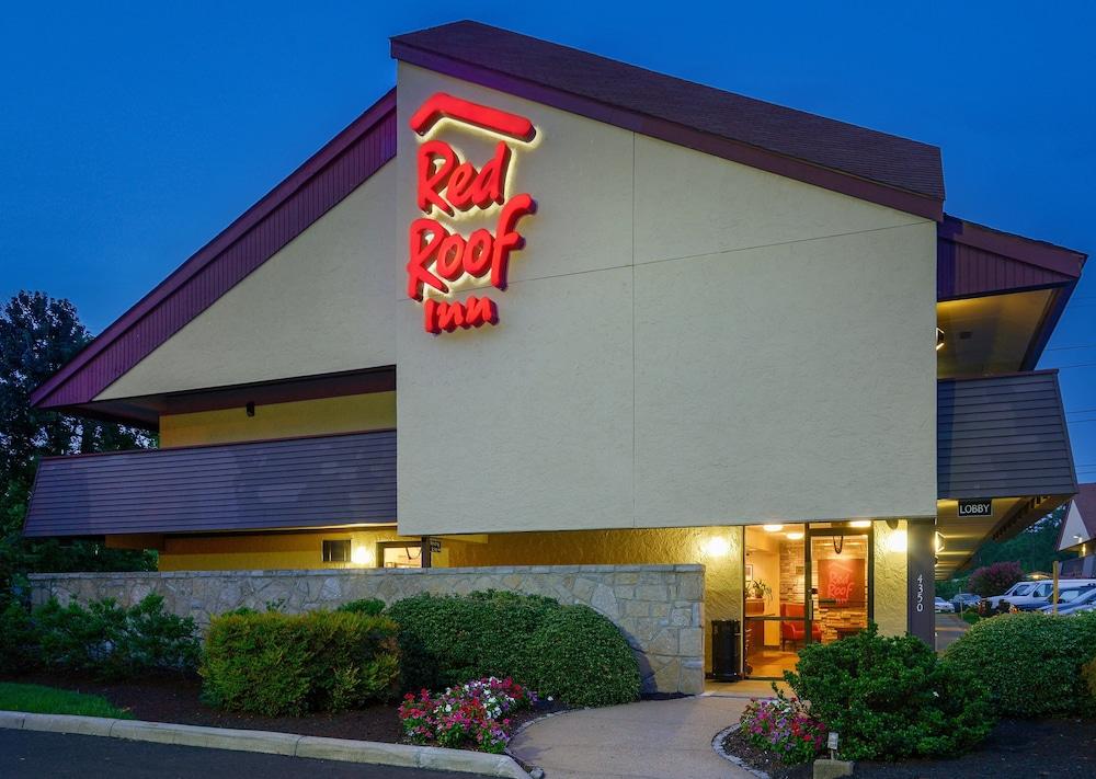Red Roof Inn Richmond South - Featured Image