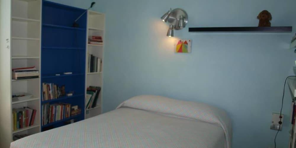 Testaccio 2 bedroom design - Room
