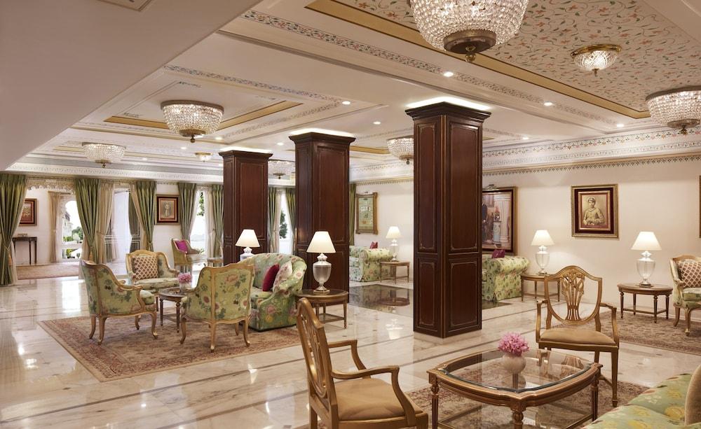 Taj Fateh Prakash Palace - Lobby Lounge