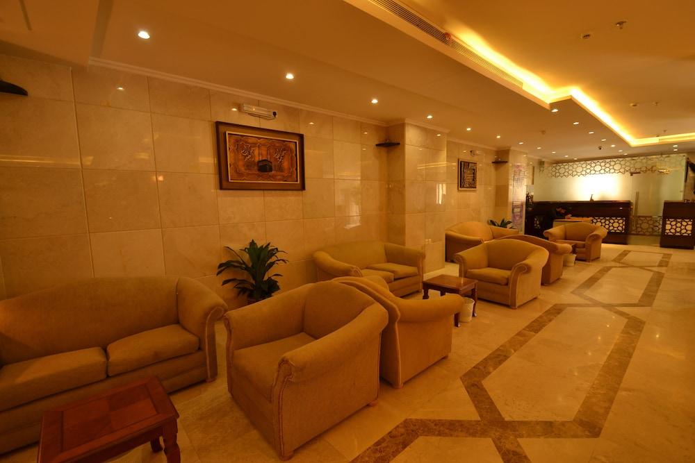 Manazel ALMarwa - Lobby Sitting Area