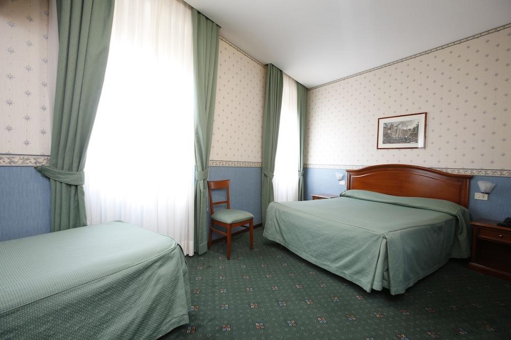 Hotel Adriatic - Room