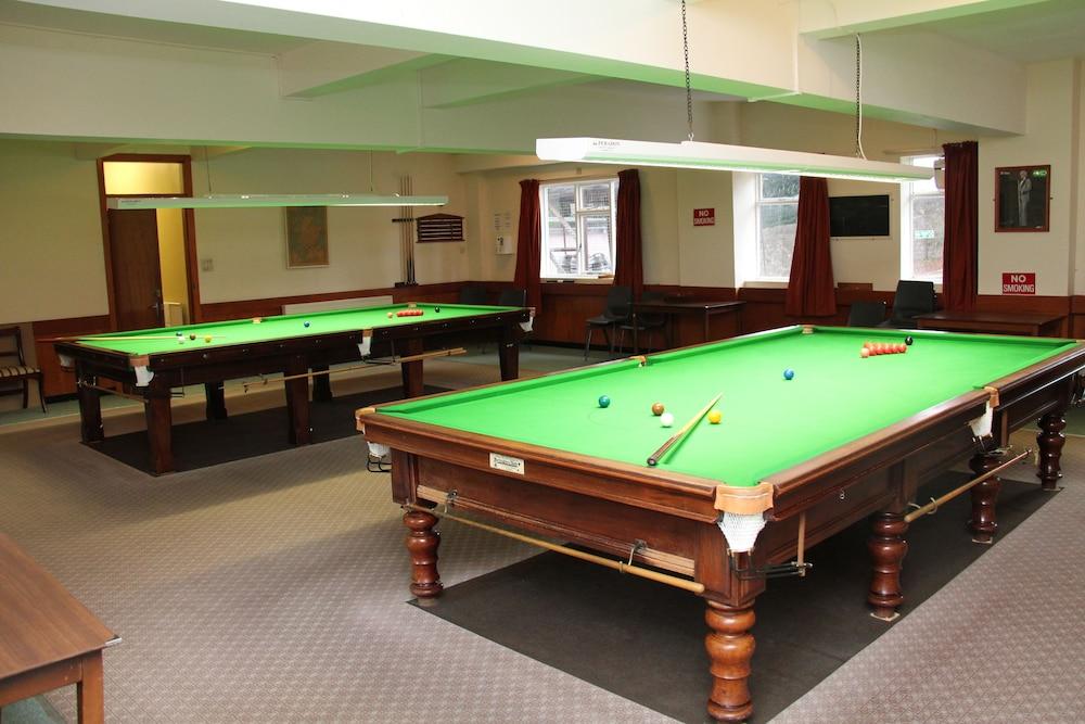 Ravenswood Country Club Legion Scotland - Billiards