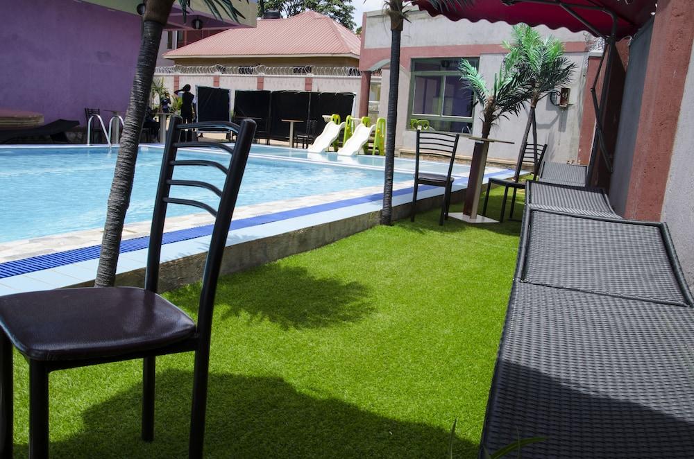 Dianwill Hotel - Outdoor Pool