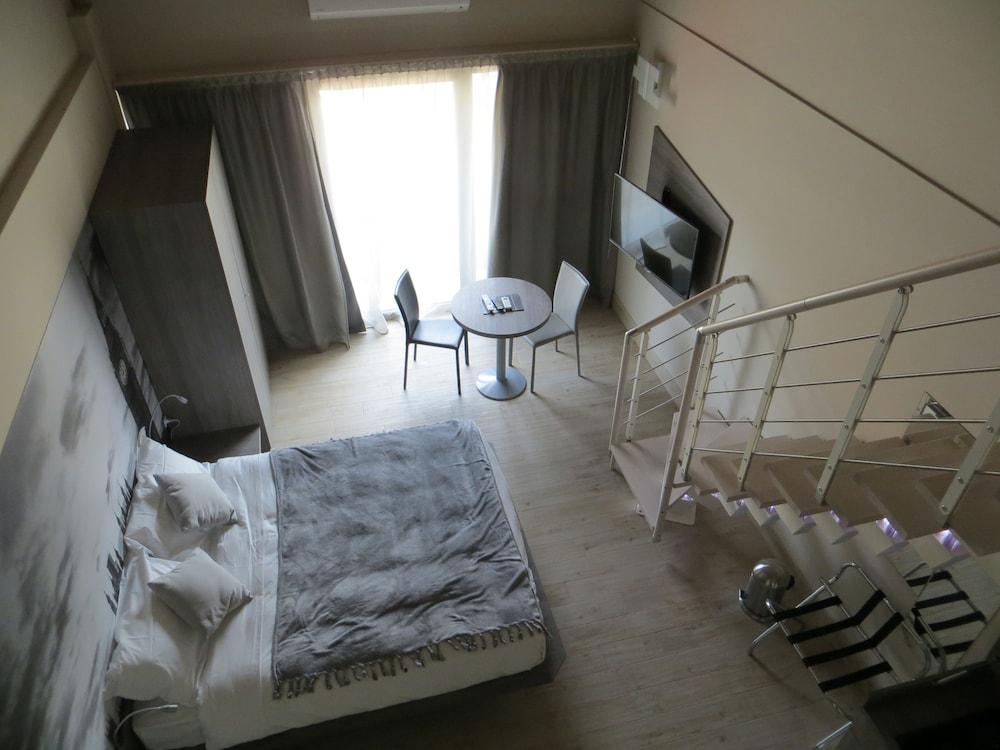 Seven Rooms Milano - Room