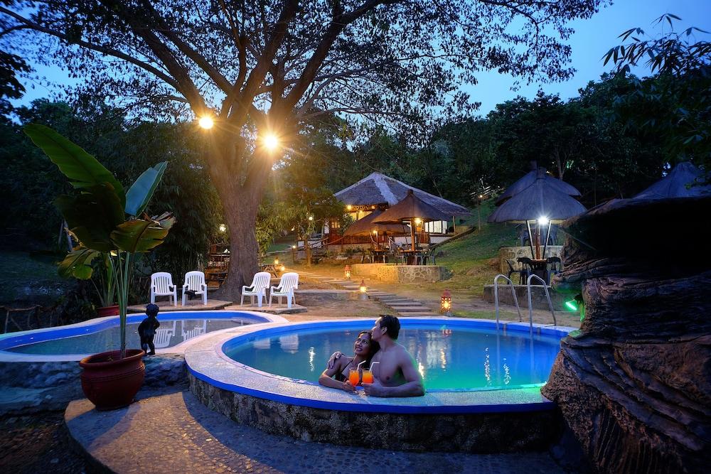 Villa Khadine Grandvista Resort - Featured Image