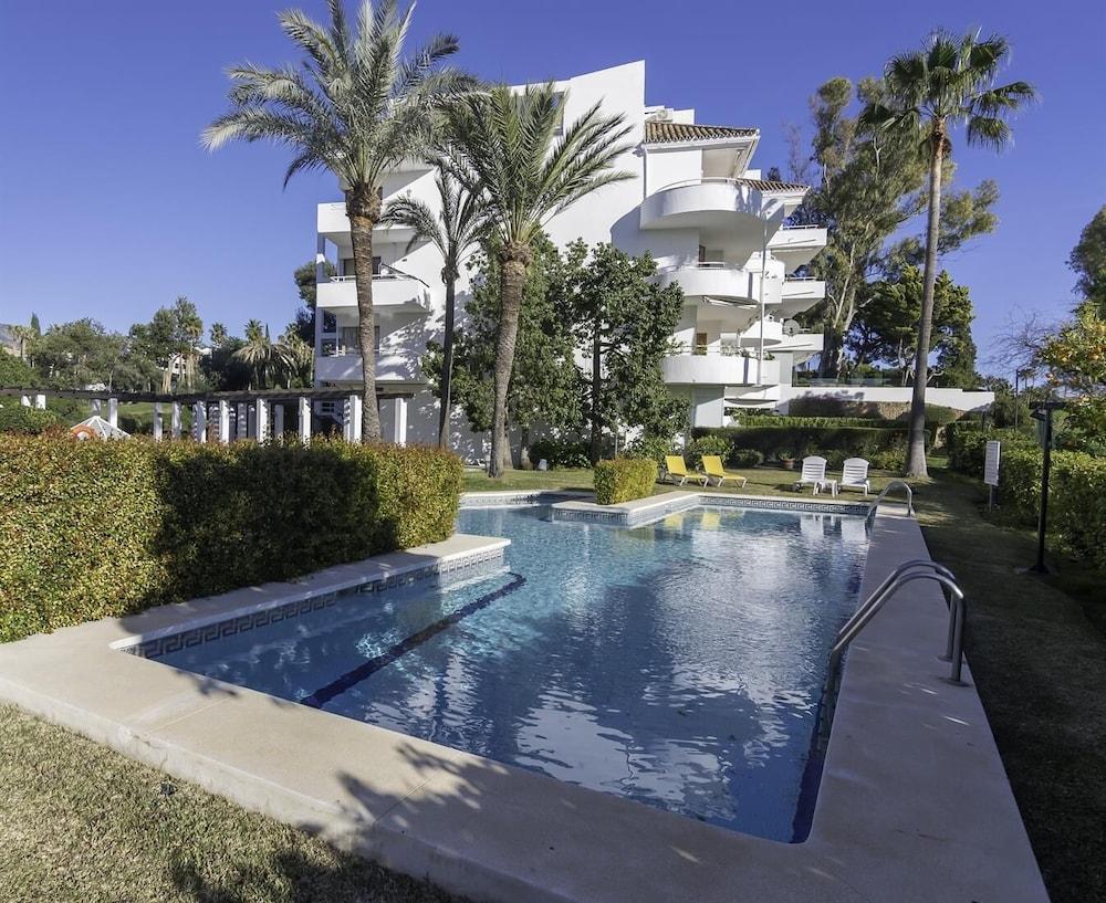 Penthouse First Line Golf - Marbella - Featured Image