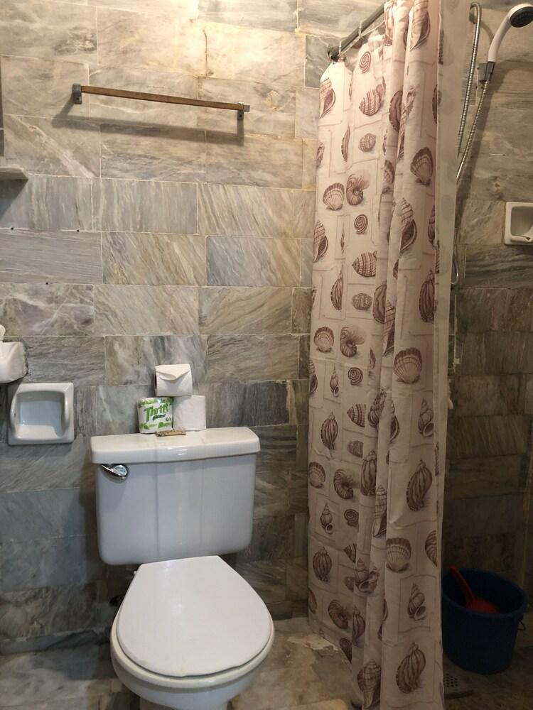 ذا بوراكاي بيتش ريزورت - Bathroom