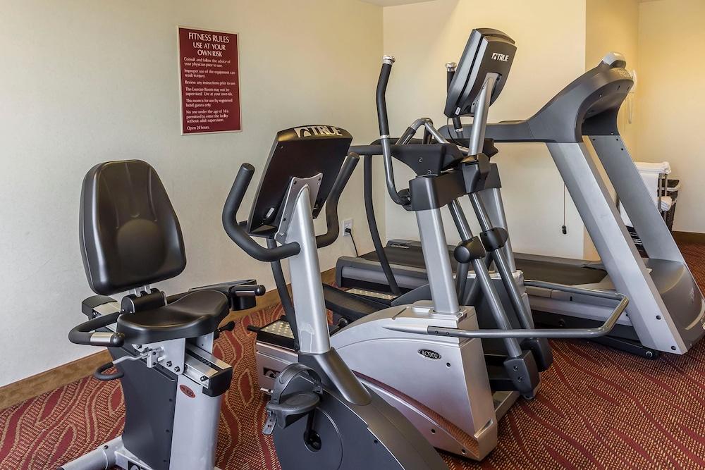 Comfort Inn & Suites LaGuardia Airport - Fitness Facility