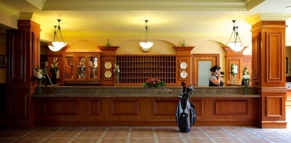Carnoustie Golf Hotel - Interior Entrance