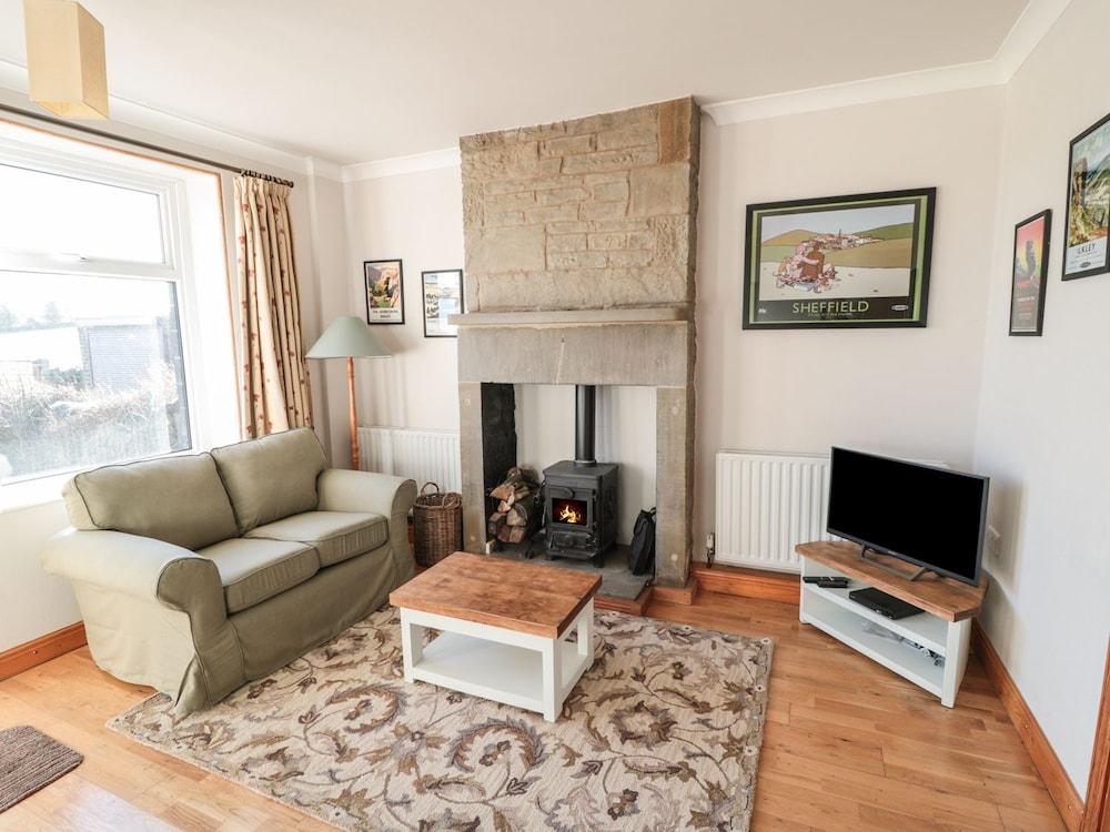 Wragg Cottage - Living Area