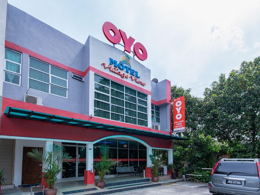 OYO 1180 Village View Motel - Featured Image