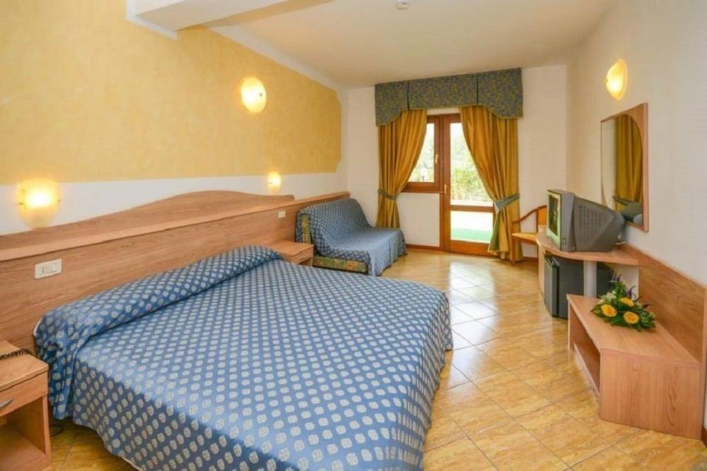 فندق بيكولو باراديزو - بسعر شامل جميع الخدمات - Room