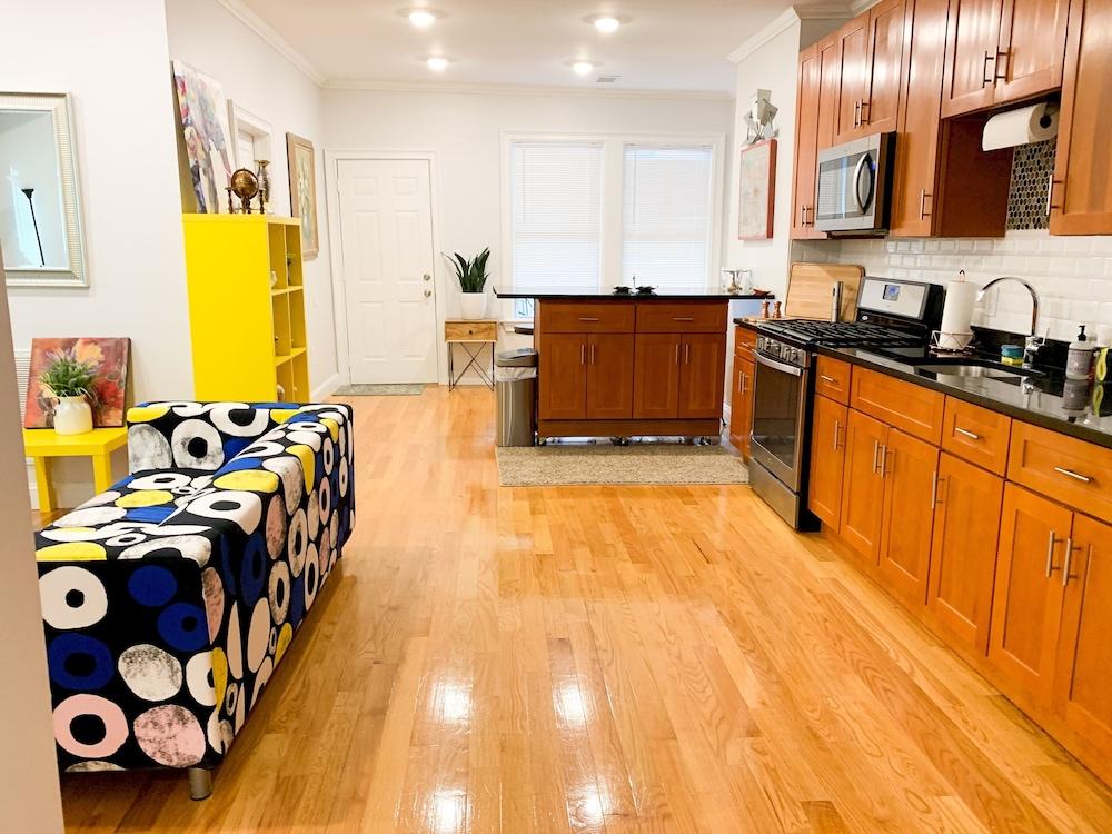 Stunning 3bd/3ba in Jamaica Plain Near the Trains #2 - Featured Image