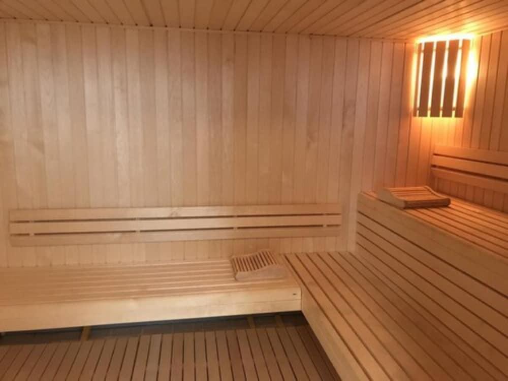 جولف أوتل - Sauna